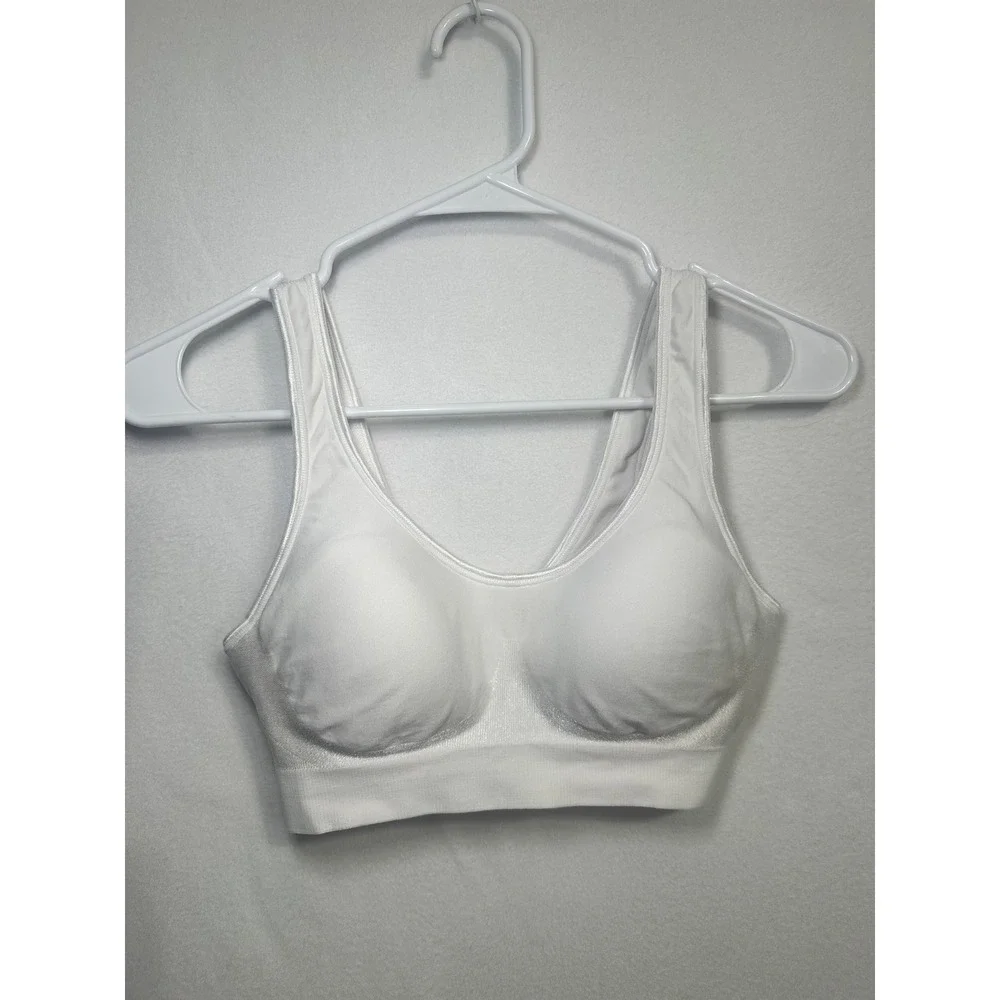 Bali Comfort Revolution White Wirefree Bra 3488 Small Seamless Hook Eye Closure